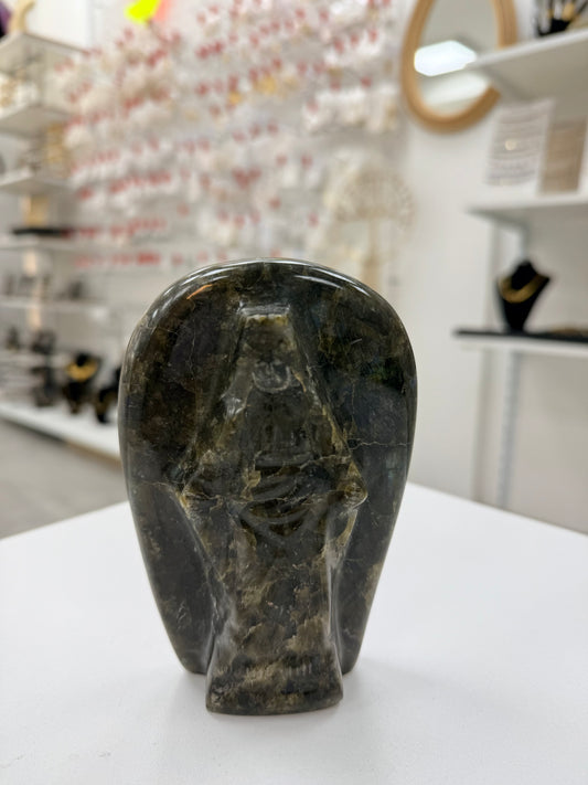 VIERGE NOIRE EN LABRADORITE
